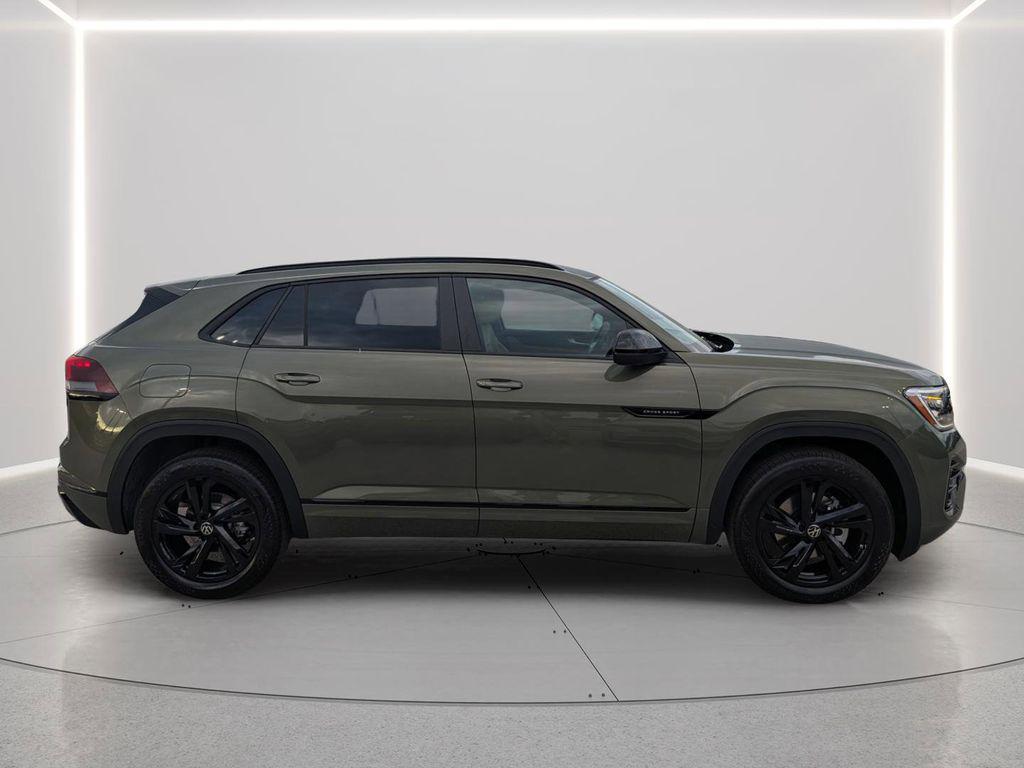 new 2026 Volkswagen Atlas Cross Sport car, priced at $47,864
