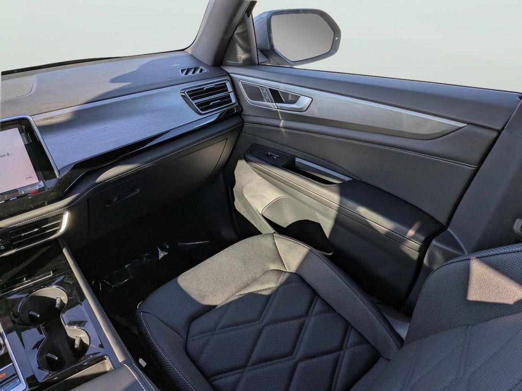 new 2026 Volkswagen Atlas Cross Sport car, priced at $43,406