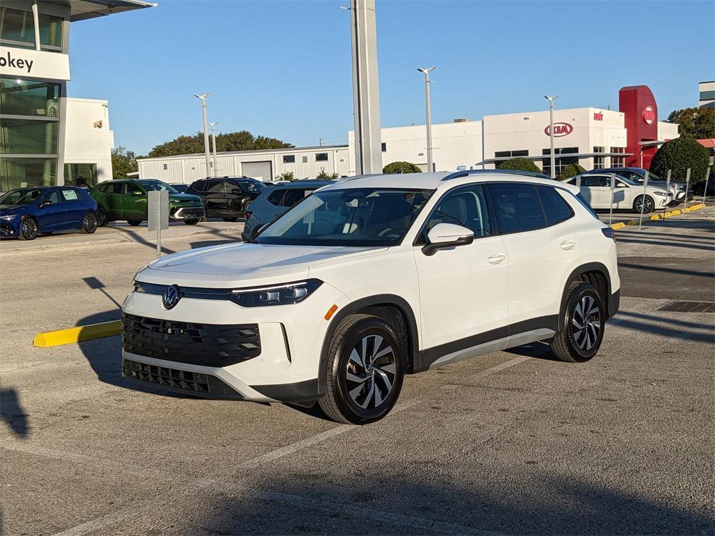 used 2025 Volkswagen Tiguan car, priced at $26,259