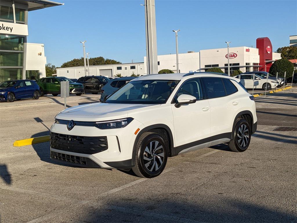 used 2025 Volkswagen Tiguan car, priced at $26,259