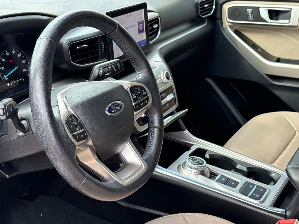 used 2022 Ford Explorer car, priced at $24,059