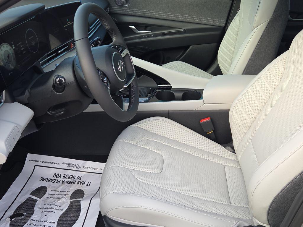 new 2025 Hyundai Elantra car, priced at $27,043