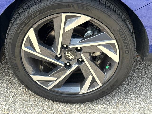 used 2025 Hyundai Elantra car, priced at $21,306