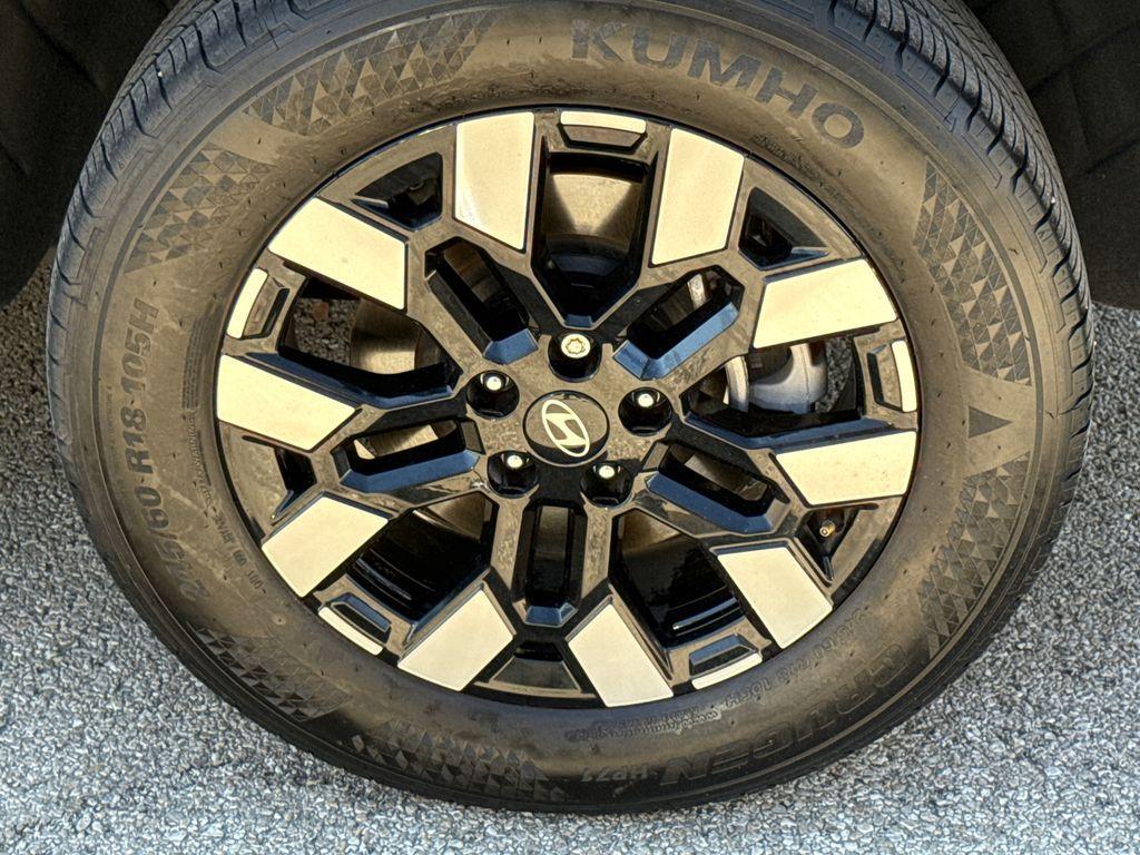 used 2025 Hyundai SANTA CRUZ car, priced at $24,597