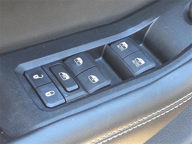 used 2023 Jeep Grand Cherokee car, priced at $24,759