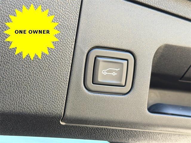 used 2023 Cadillac XT4 car, priced at $25,367