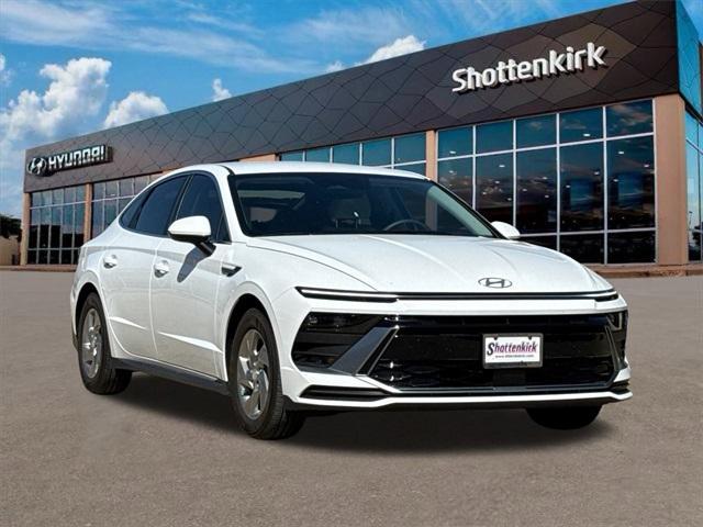 used 2025 Hyundai Sonata car, priced at $23,247