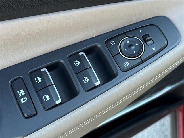 used 2020 Hyundai Santa Fe car, priced at $20,287