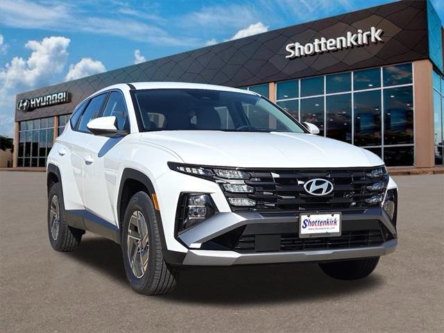 new 2026 Hyundai TUCSON Hybrid car, priced at $32,120