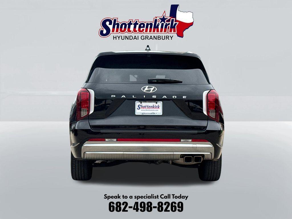 used 2024 Hyundai Palisade car, priced at $39,600