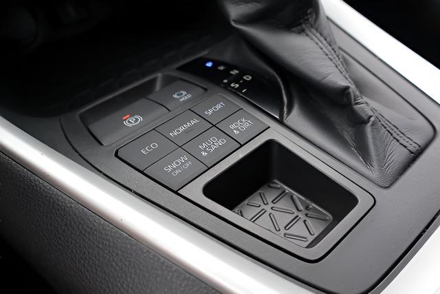 used 2020 Toyota RAV4 car, priced at $22,998