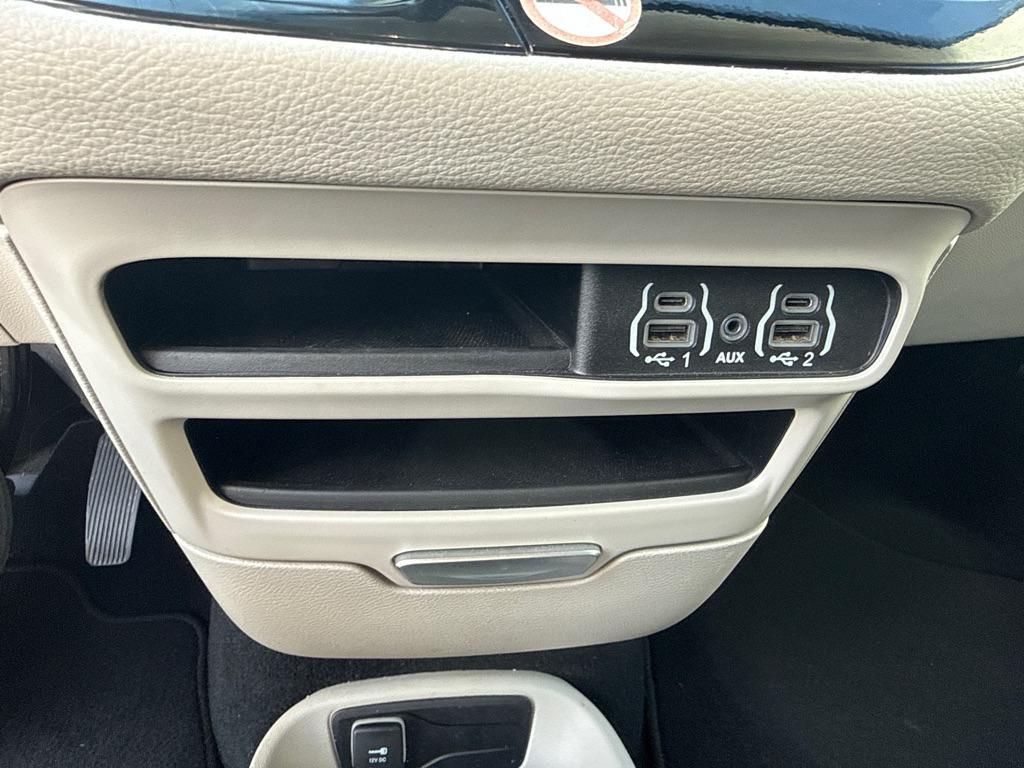 used 2024 Chrysler Pacifica Hybrid car, priced at $25,595