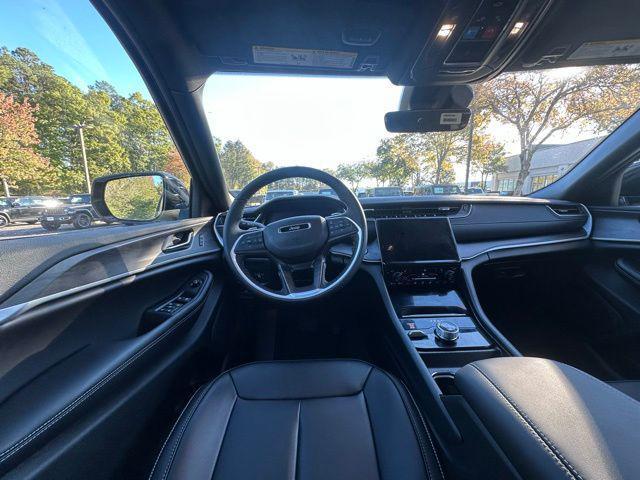 new 2025 Jeep Grand Cherokee car, priced at $45,156