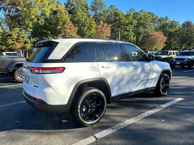 new 2025 Jeep Grand Cherokee car, priced at $45,156