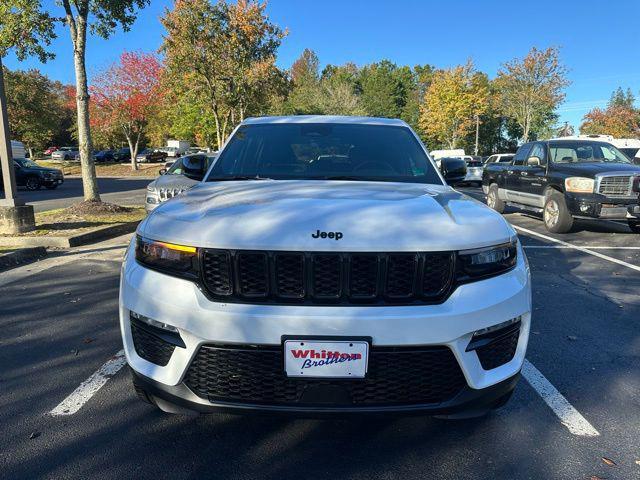 new 2025 Jeep Grand Cherokee car, priced at $45,156