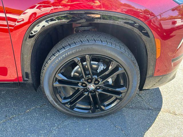used 2025 Buick Enclave car, priced at $42,899