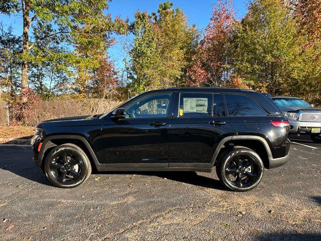 new 2025 Jeep Grand Cherokee car, priced at $41,442