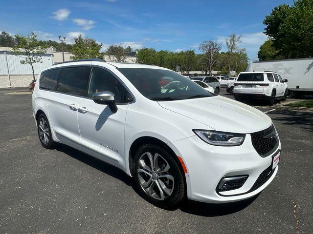 new 2026 Chrysler Pacifica car, priced at $55,441