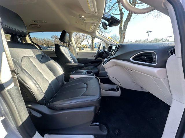 used 2024 Chrysler Pacifica car, priced at $29,590