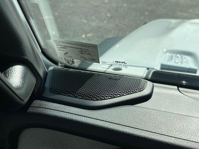 new 2025 Jeep Wrangler car, priced at $41,768