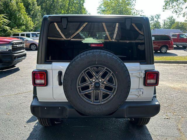 new 2025 Jeep Wrangler car, priced at $41,768