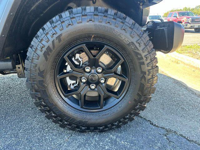 new 2025 Jeep Wrangler car, priced at $46,938