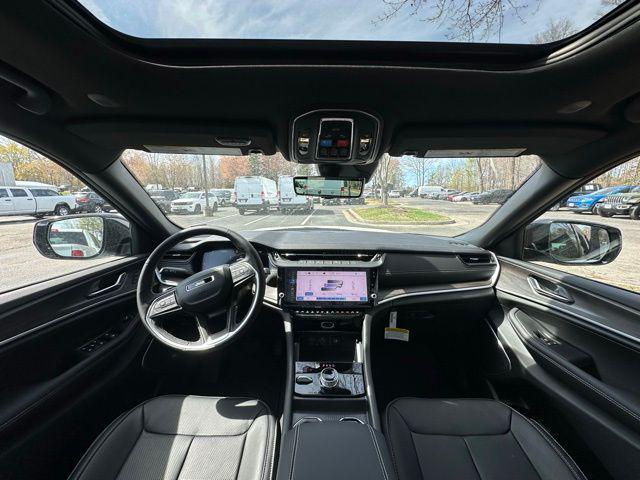 new 2026 Jeep Grand Cherokee car, priced at $53,730