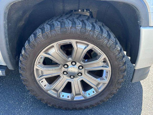 used 2018 GMC Sierra 1500 car, priced at $34,891