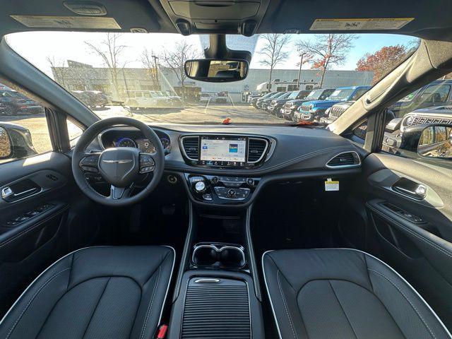 new 2026 Chrysler Pacifica car, priced at $48,789