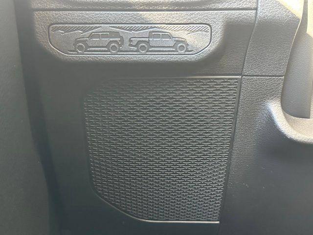 new 2025 Jeep Gladiator car, priced at $45,520