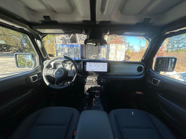 new 2025 Jeep Gladiator car, priced at $45,520