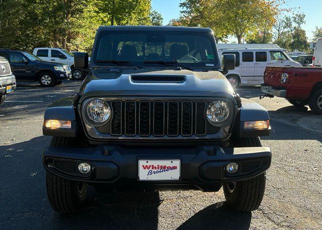 new 2025 Jeep Gladiator car, priced at $45,520