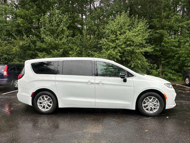 new 2026 Chrysler Pacifica car, priced at $38,994