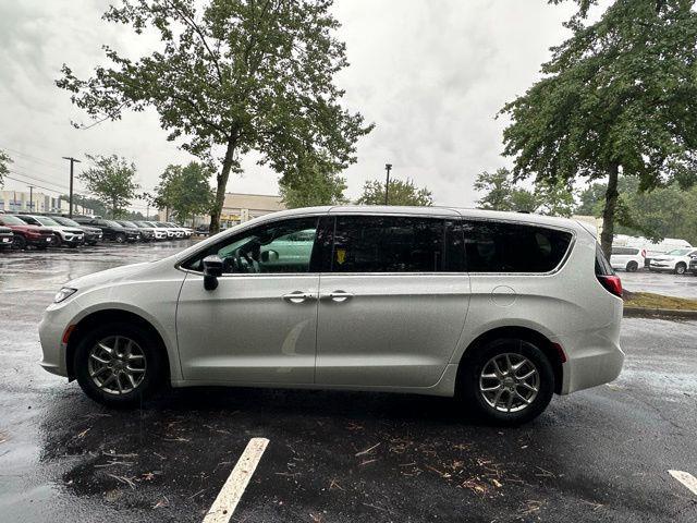 new 2026 Chrysler Pacifica car, priced at $38,994