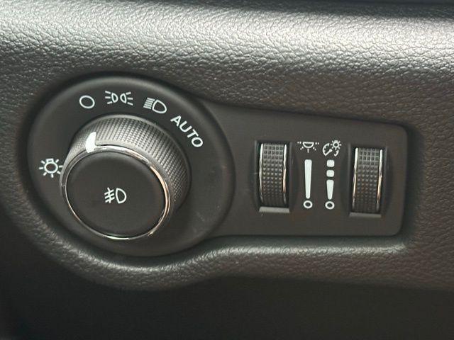 new 2026 Chrysler Pacifica car, priced at $38,994