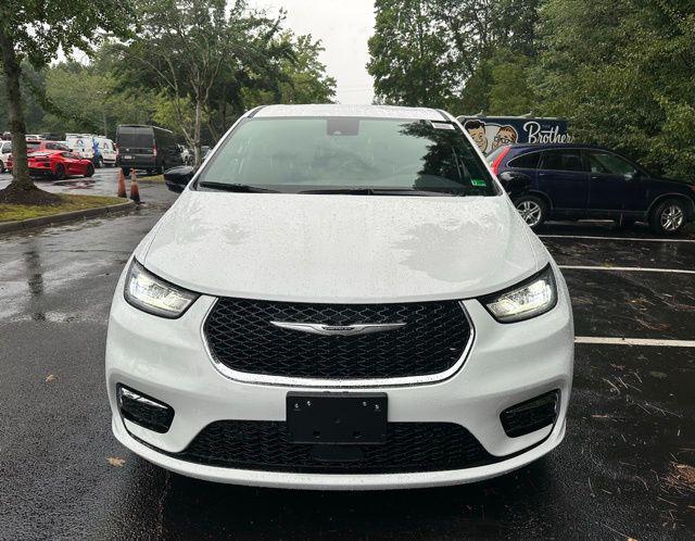 new 2026 Chrysler Pacifica car, priced at $38,994