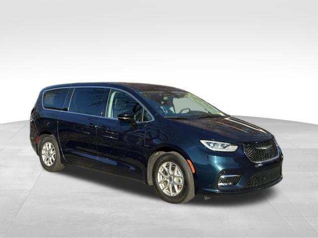used 2024 Chrysler Pacifica car, priced at $29,990