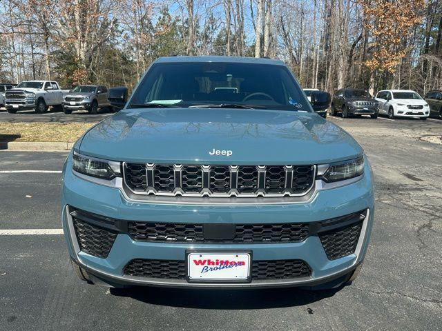 new 2026 Jeep Grand Cherokee car, priced at $47,298