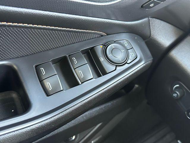 used 2021 Chevrolet Traverse car, priced at $28,490