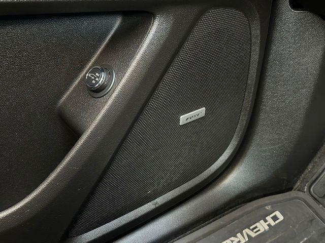 used 2021 Chevrolet Traverse car, priced at $28,490