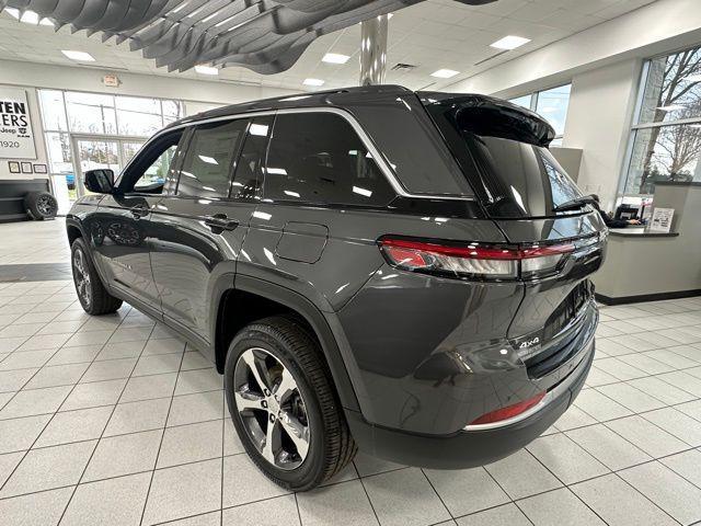 new 2026 Jeep Grand Cherokee car, priced at $46,237