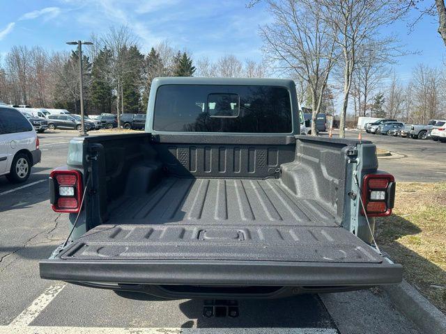 new 2026 Jeep Gladiator car, priced at $61,294