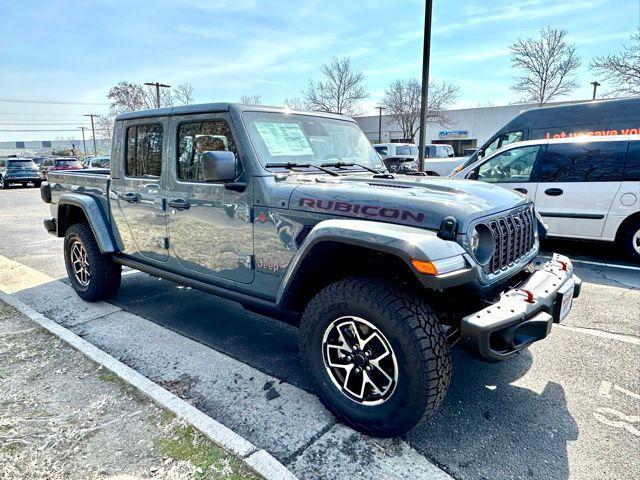 new 2026 Jeep Gladiator car, priced at $61,294