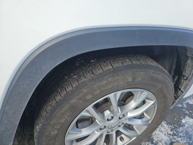 used 2021 Jeep Cherokee car, priced at $16,490