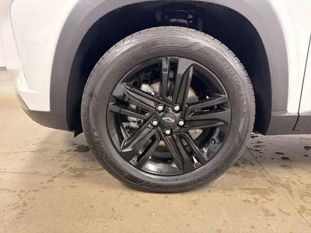 used 2025 Chevrolet Trax car, priced at $22,498