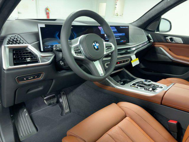 new 2026 BMW X7 car, priced at $108,055