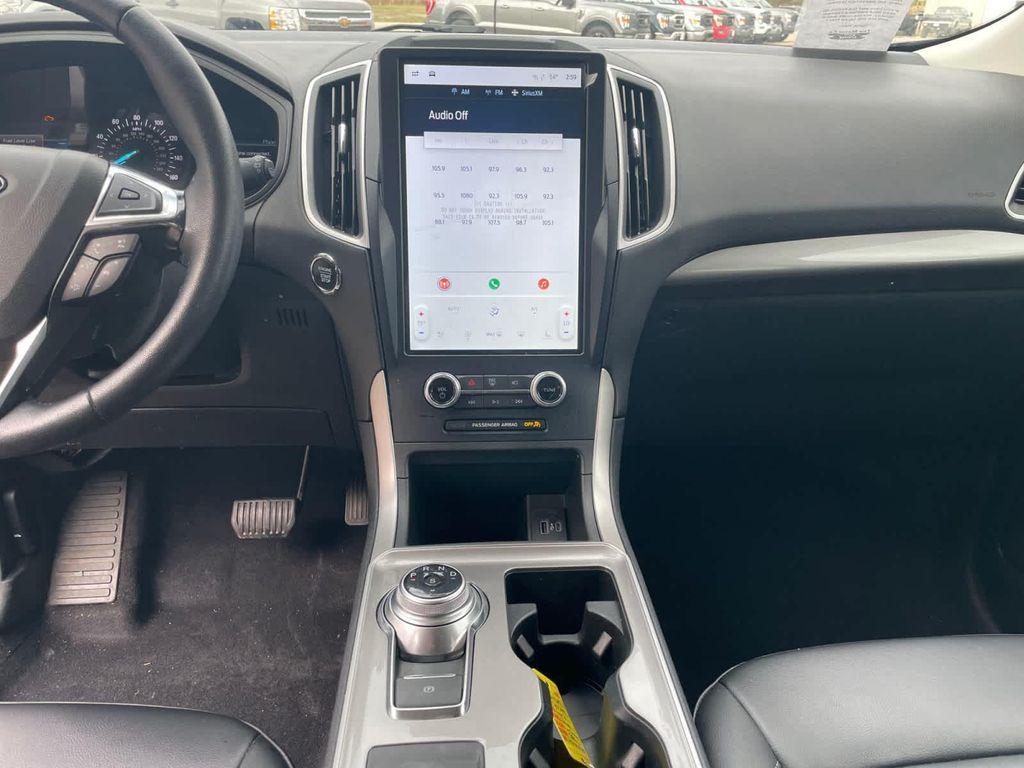 used 2024 Ford Edge car, priced at $28,154