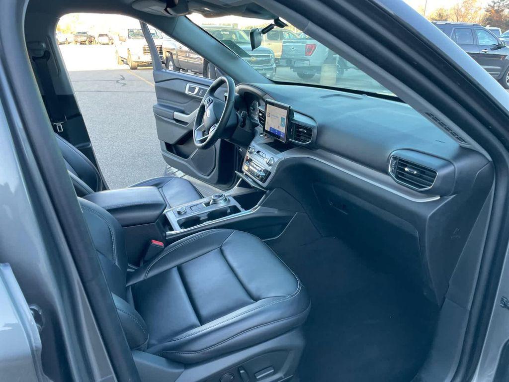 used 2023 Ford Explorer car, priced at $33,000