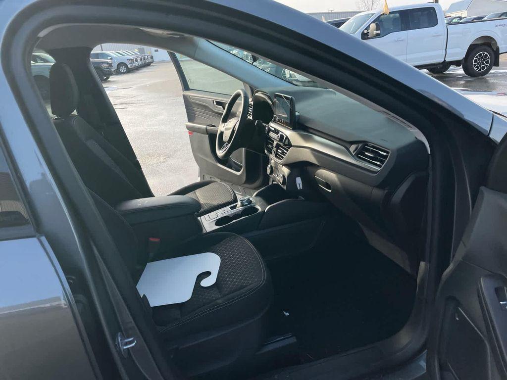 used 2025 Ford Escape car, priced at $29,802