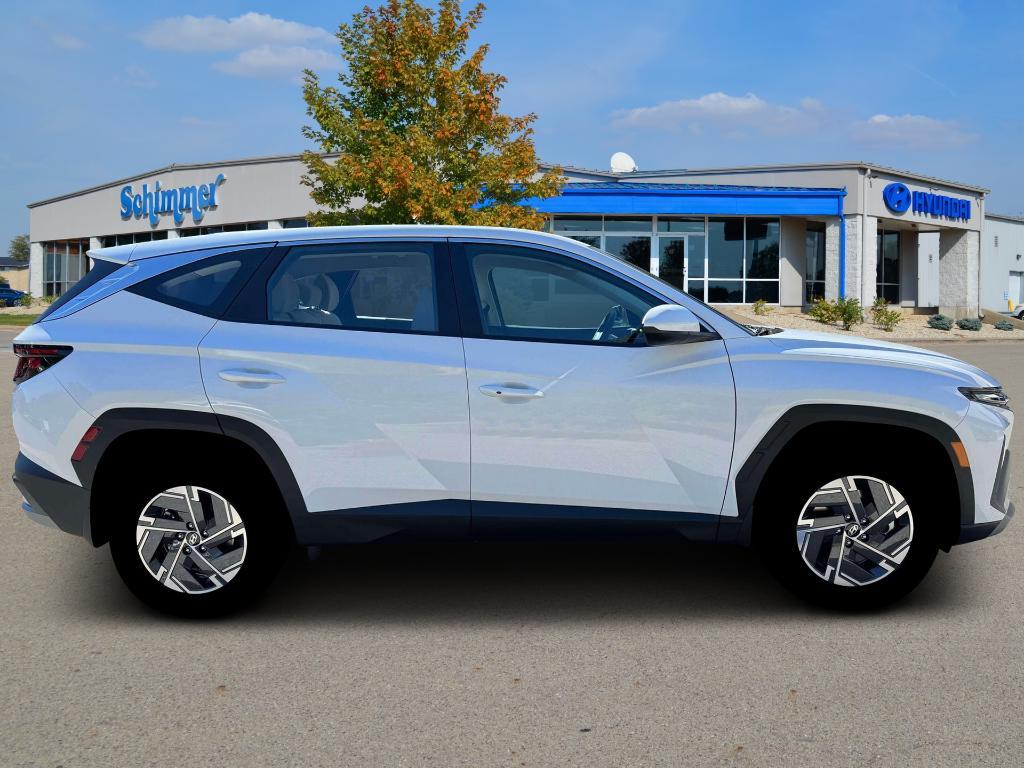 new 2026 Hyundai TUCSON Hybrid car